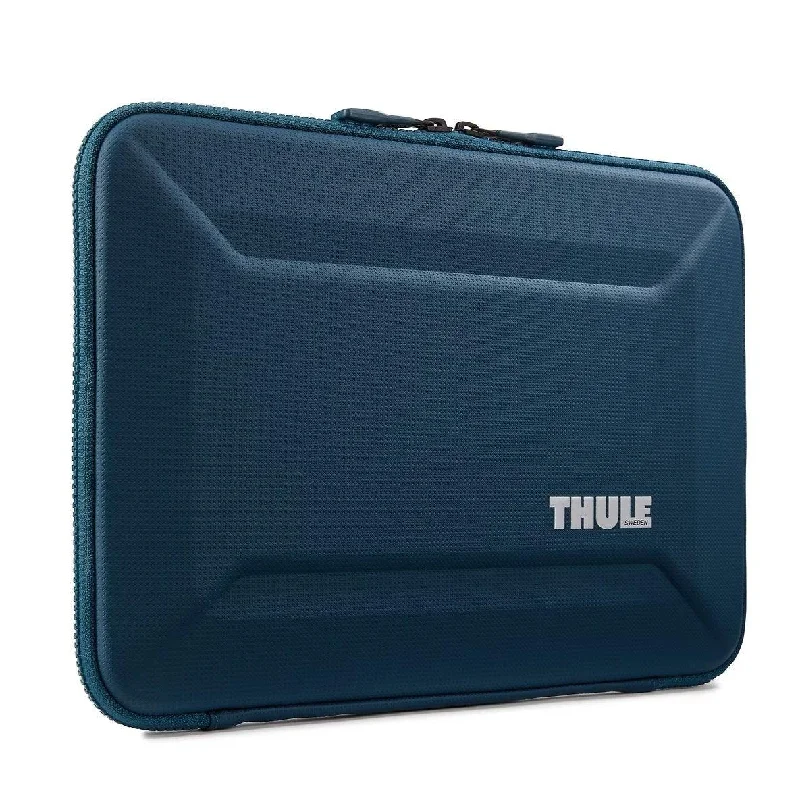 Thule Gauntlet 4.0 14" MacBook sleeve