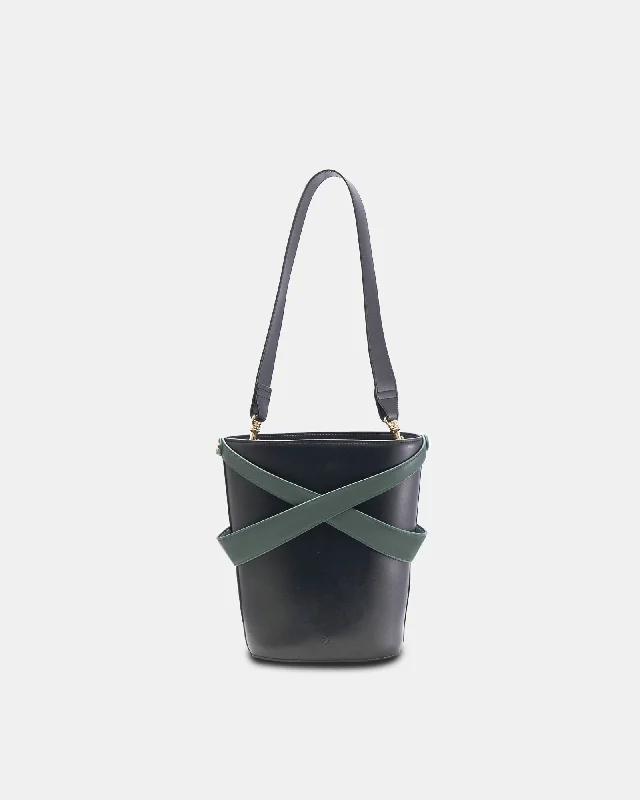 Women's Drawstring Bucket Bag in Mustard Yellow with Pockets for PracticalityCage Bucket Bag – BLACK & THYME