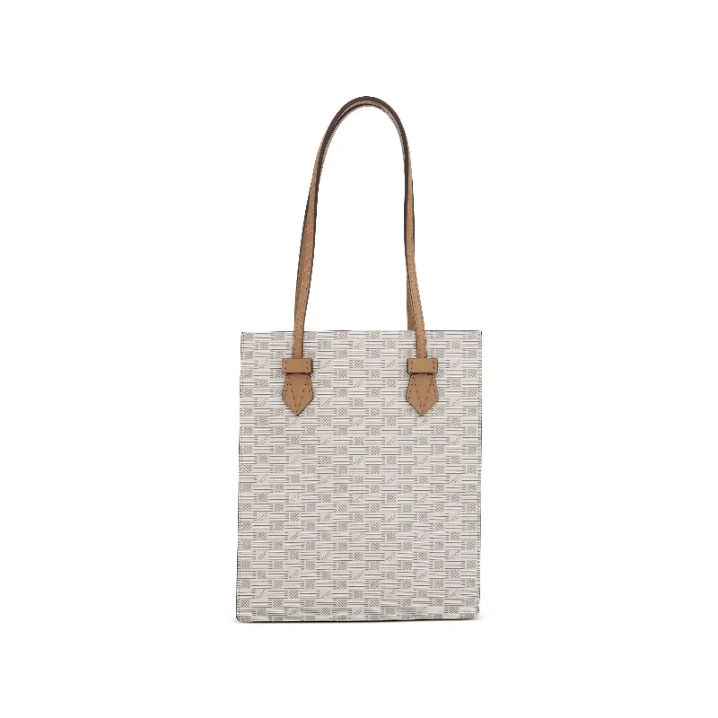 Faux Fur - Trimmed Tote Bag in White for a Cozy Winter LookCannes Vertical Tote MM with Stripes in Champagne