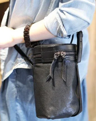 Metallic Crossbody Bag in Silver for New Year's Eve and Special CelebrationsFashion Womens Small Black Handbag Leather Barrel Crossbody Bag Cute Bucket Shoulder Bags for Ladies