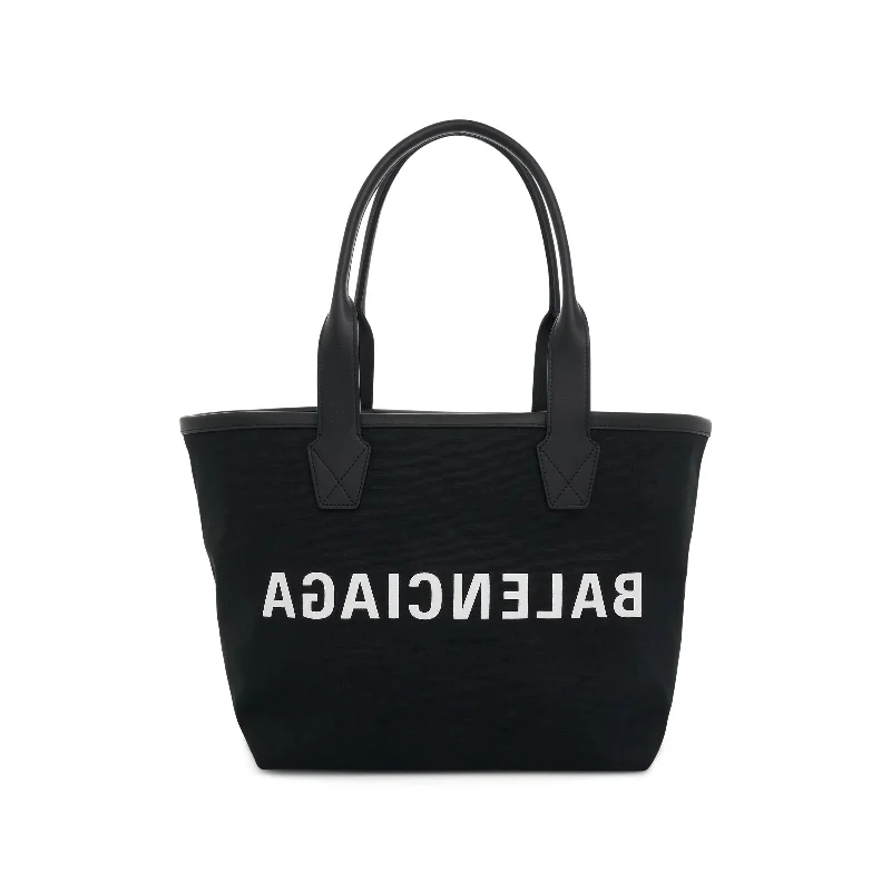 Faux Fur - Trimmed Tote Bag in White for a Cozy Winter LookJumbo Canvas Tote Bag in Black/White