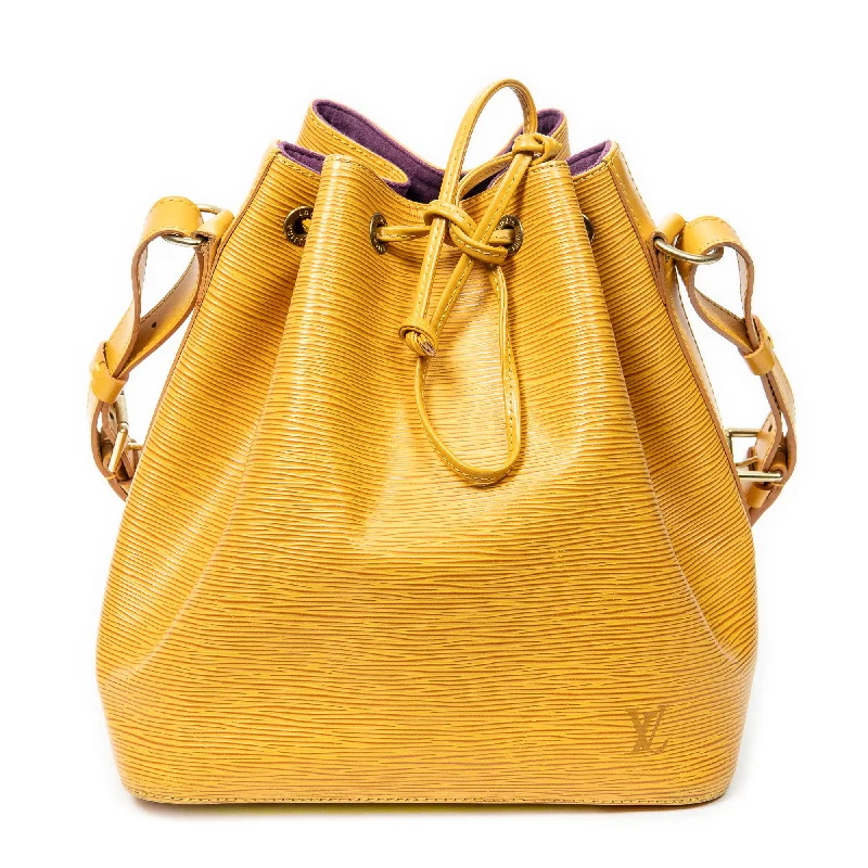 Women's Bucket Bag with Magnetic Closure in Purple for Easy AccessNoe PM