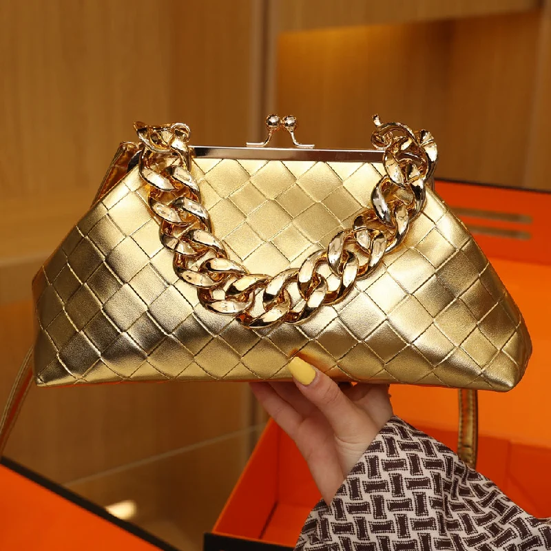 2022 Trending Woven Purse Ruched Dumpling Pouch Hobo Bag Chain Link Shoulder Handbag Women Chain Cloud Clutch Bag